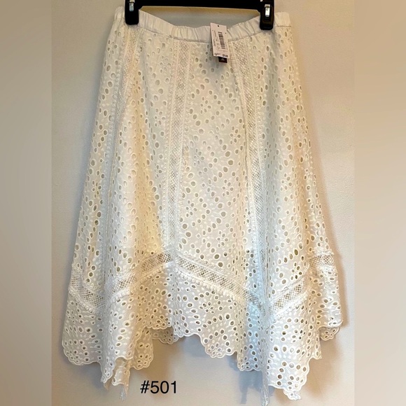 Chelsea & Theodore Dresses & Skirts - NWT Chelsea and Theodore Pull On Midi Skirt Sz Medium